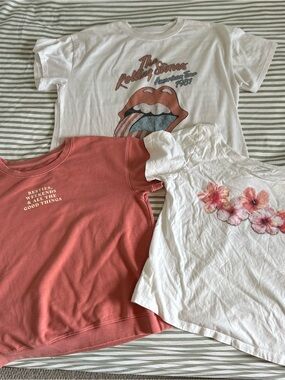Tee Bundle for Tweens: Rolling Stones, Cat & Jack Sweatshirt T, Hawaiian